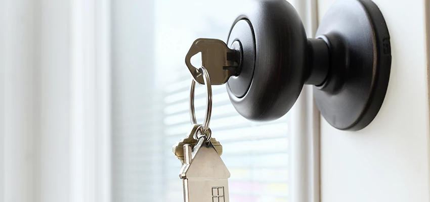 Bifold Door Knob Replacement in Valley Center, California